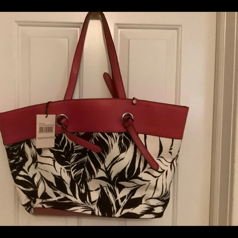 NWT Alexey Printed Tote